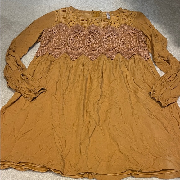 Dress - Picture 1 of 2